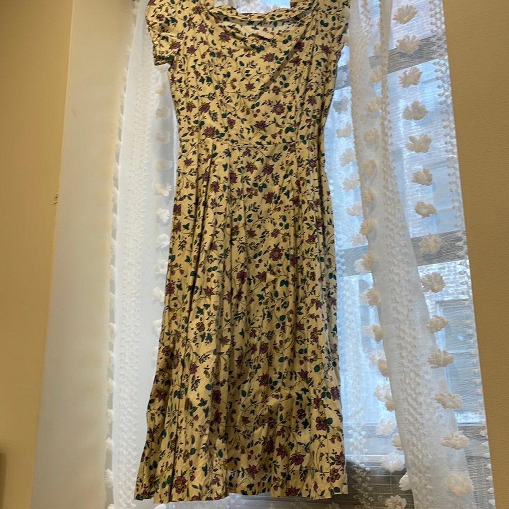 Vintage 70s Handmade Floral Scalloped Collar Dress Small